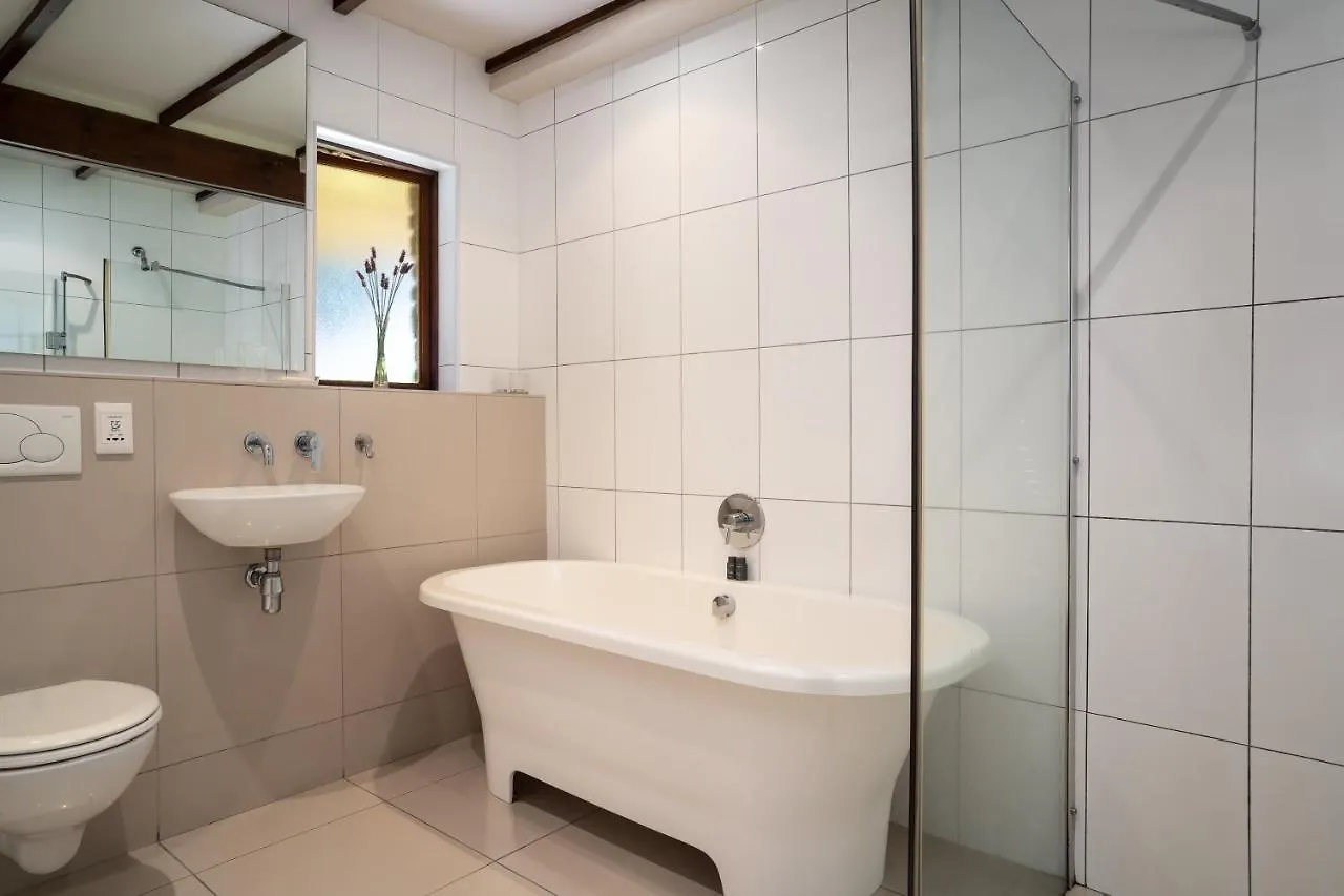 Lalapanzi Lodge Somerset West