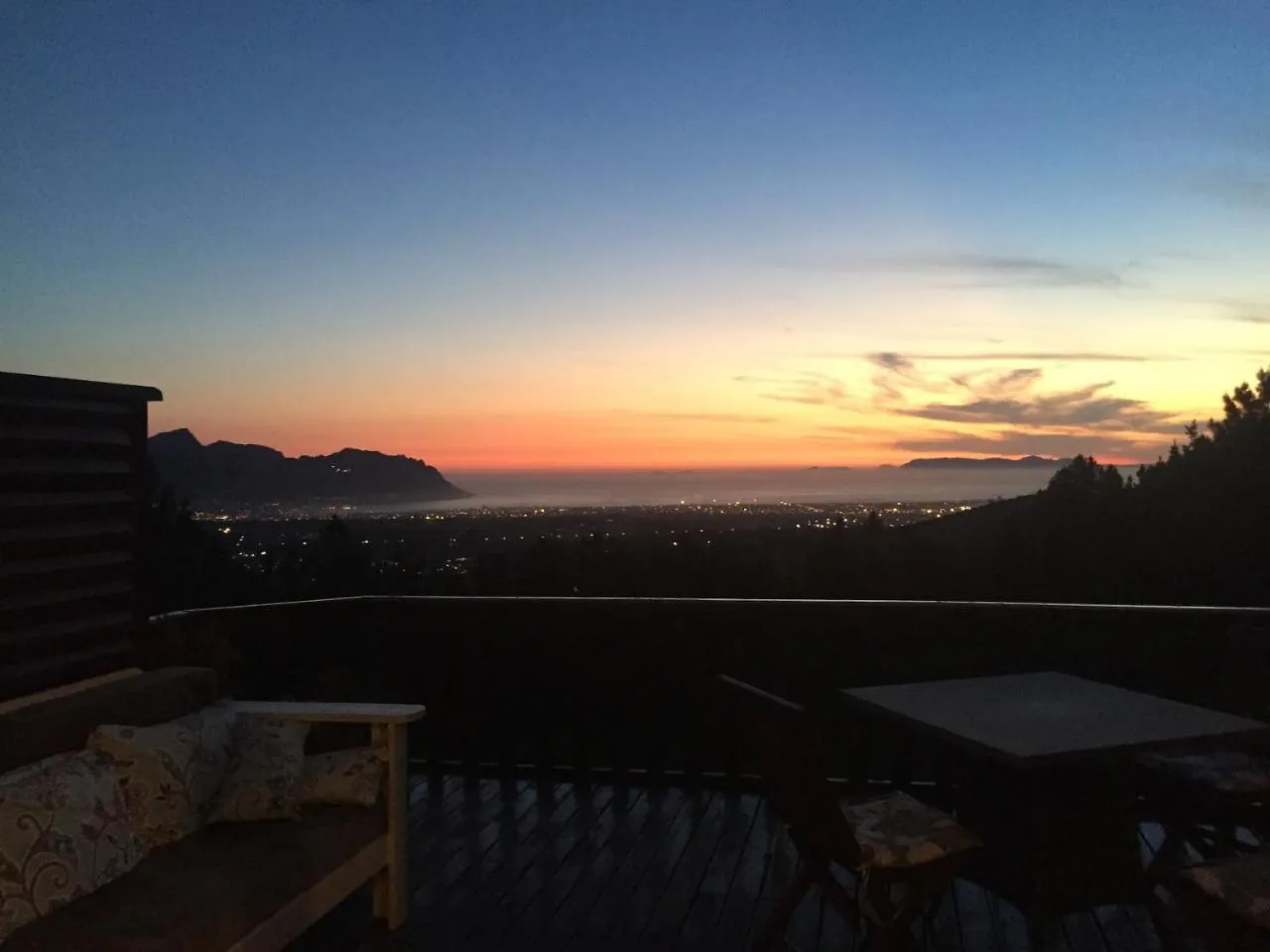 Lalapanzi Lodge Somerset West