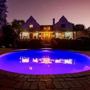 Guest house Vredenburg Manor House