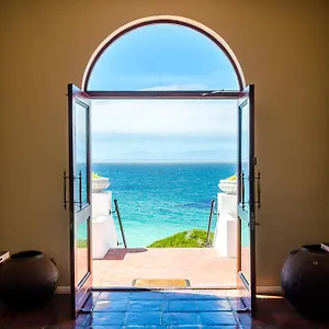 Whale View Manor & Simonʼs Town