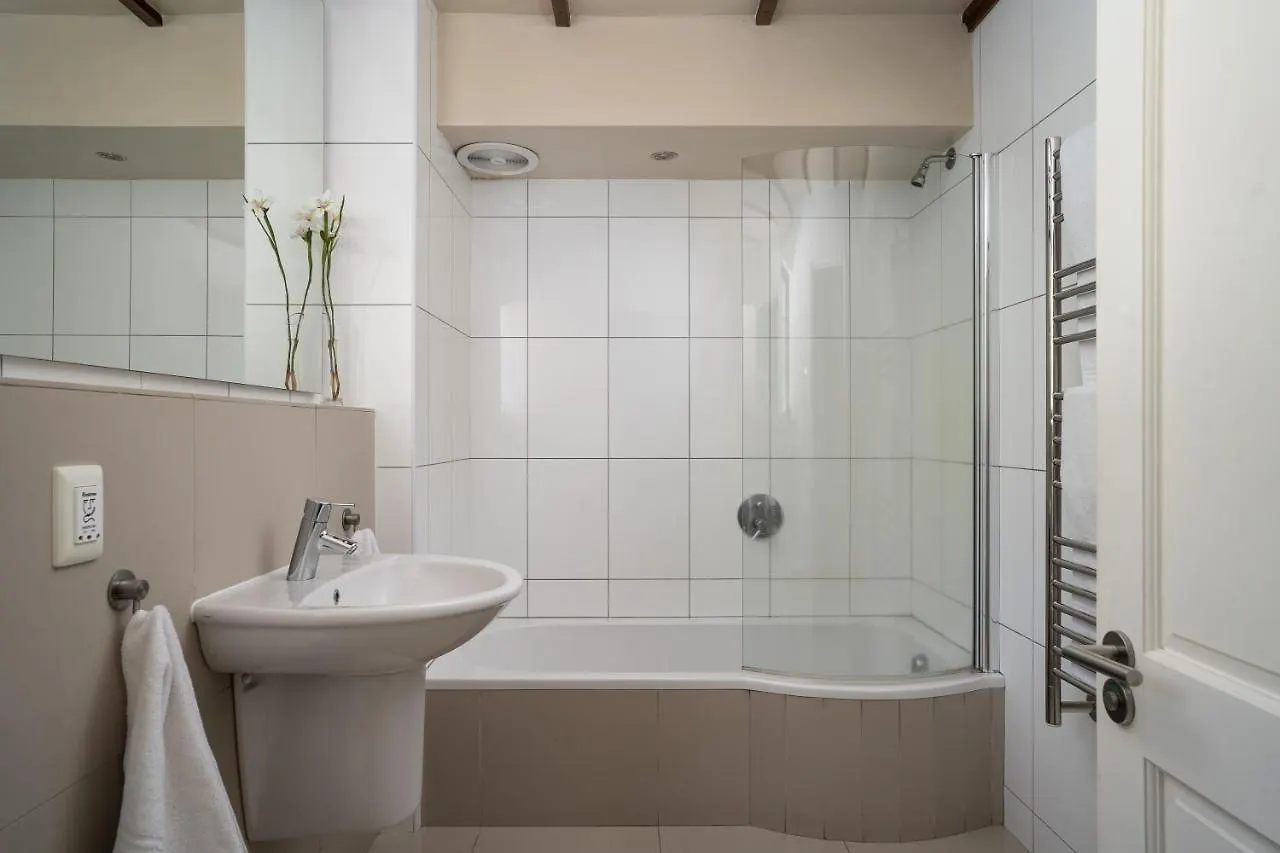 Couette-café Lalapanzi Lodge Somerset West